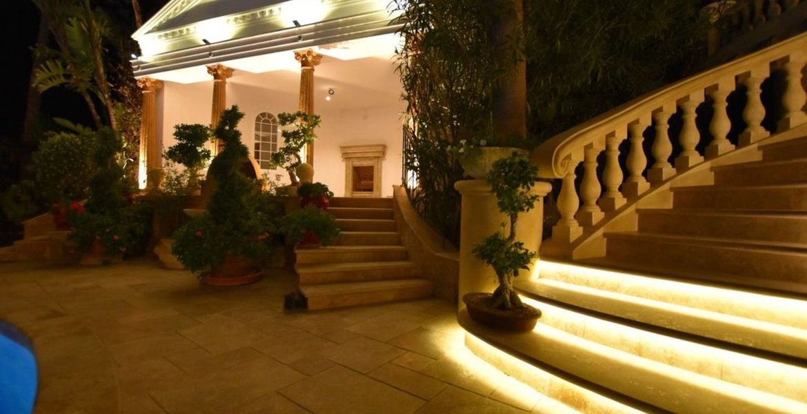 Villa de Lujo en el Mar 