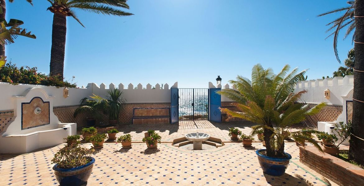 Villa en alquiler Marbella primera linea playa