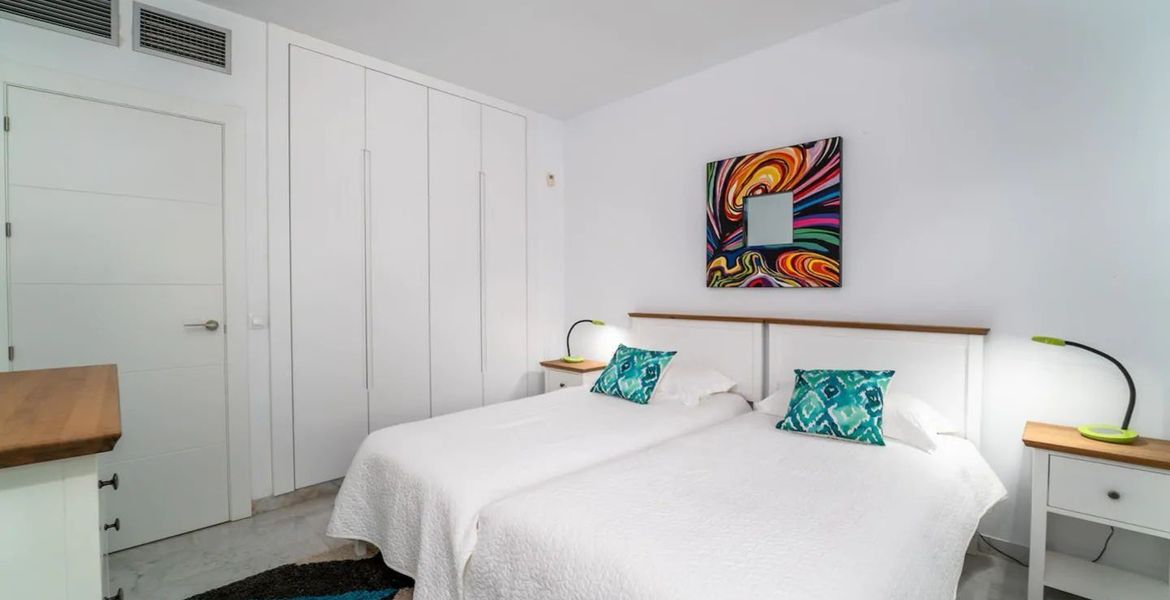 Apartamento de planta baja con estilo en Marina Puente Roman