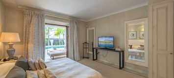 VILLA DE LUJO JUNTO A LA PLAYA EN MARBELLA CLUB