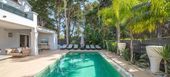 VILLA DE LUJO JUNTO A LA PLAYA EN MARBELLA CLUB