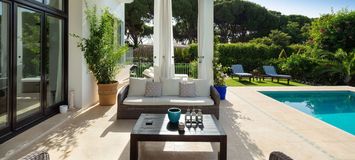 Villa en alquiler en Marbella Club area.