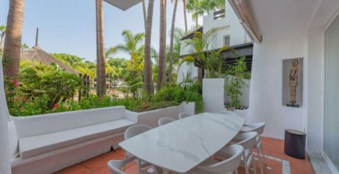 Soleado Apartamento en Planta Baja, Puente Romano