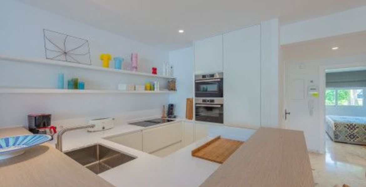 Soleado Apartamento en Planta Baja, Puente Romano