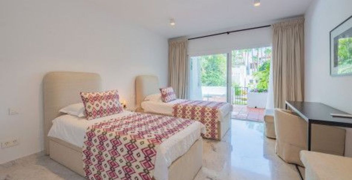 Soleado Apartamento en Planta Baja, Puente Romano