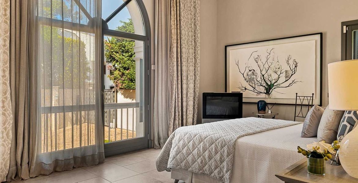 Villa en la Milla de Oro Puente Romano Marbella 