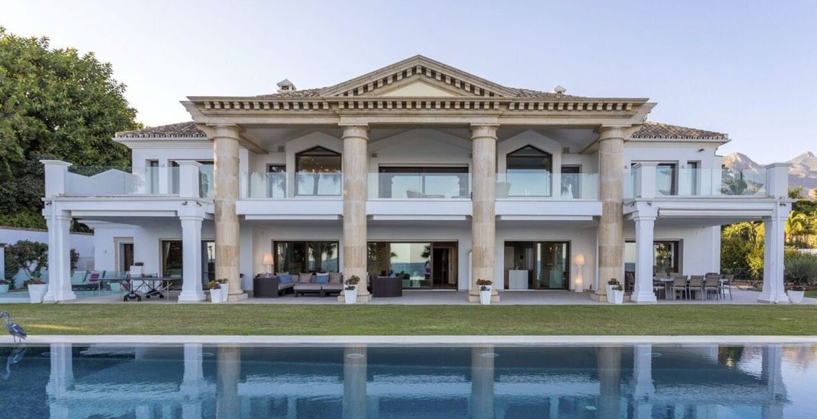 Villa de Lujo en Milla de Oro