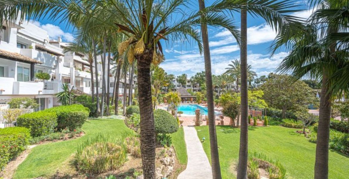 Apartamento en alquiler en Marina Puente Romano Jardín Andal