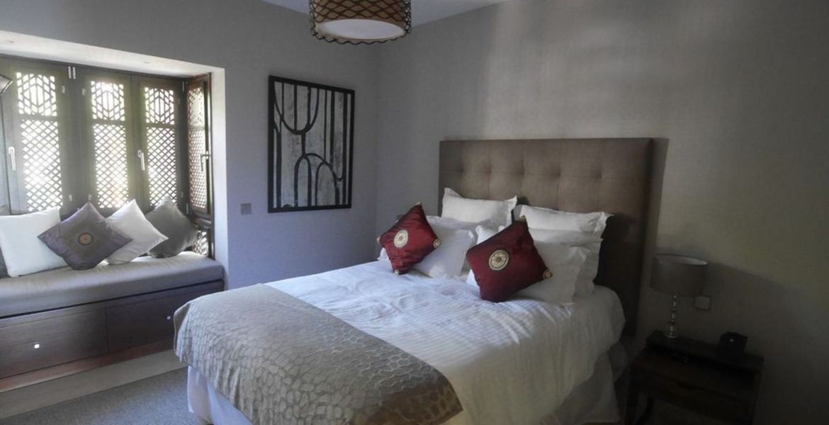 Apartamento en alquiler en Marina Puente Romano Jardín Japon