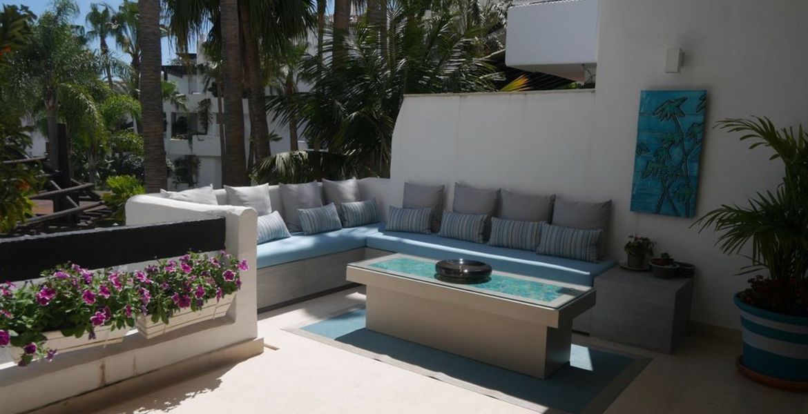 Apartamento en alquiler en Marina Puente Romano Jardín Japon
