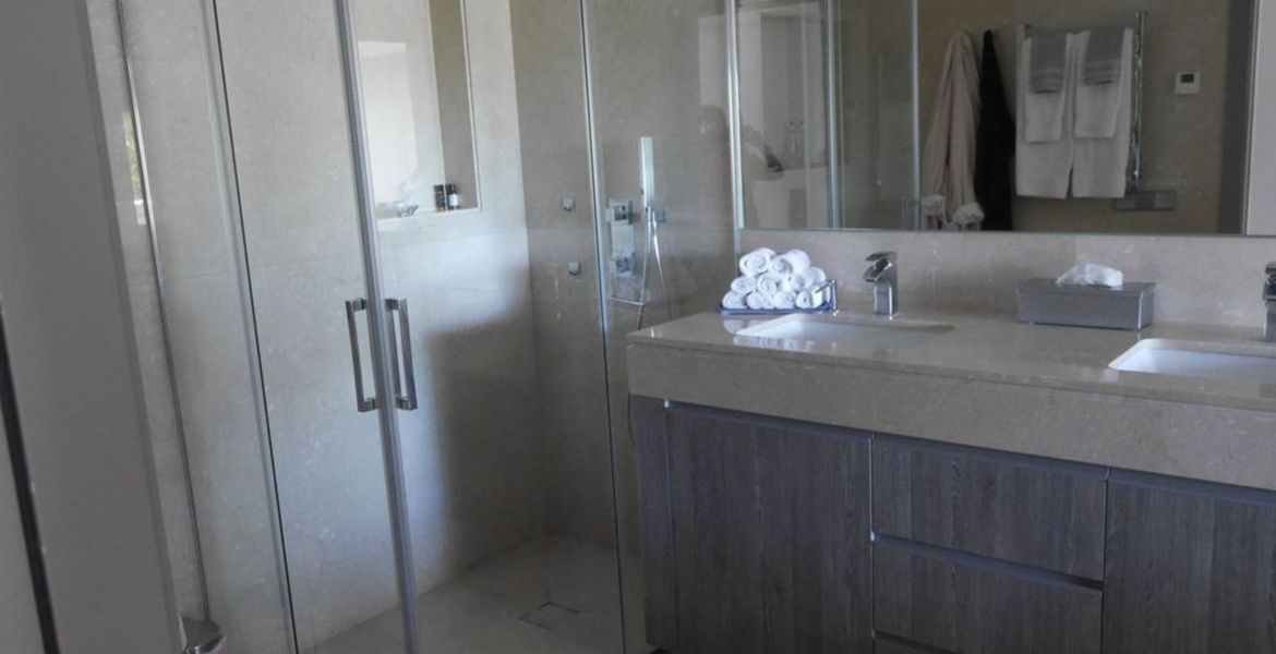 Apartamento en alquiler en Marina Puente Romano Jardín Japon