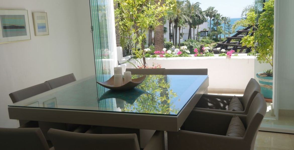 Apartamento en alquiler en Marina Puente Romano Jardín Japon
