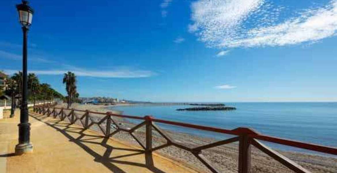 Duplex apartamento en Alquiler primera linea playa Marbella