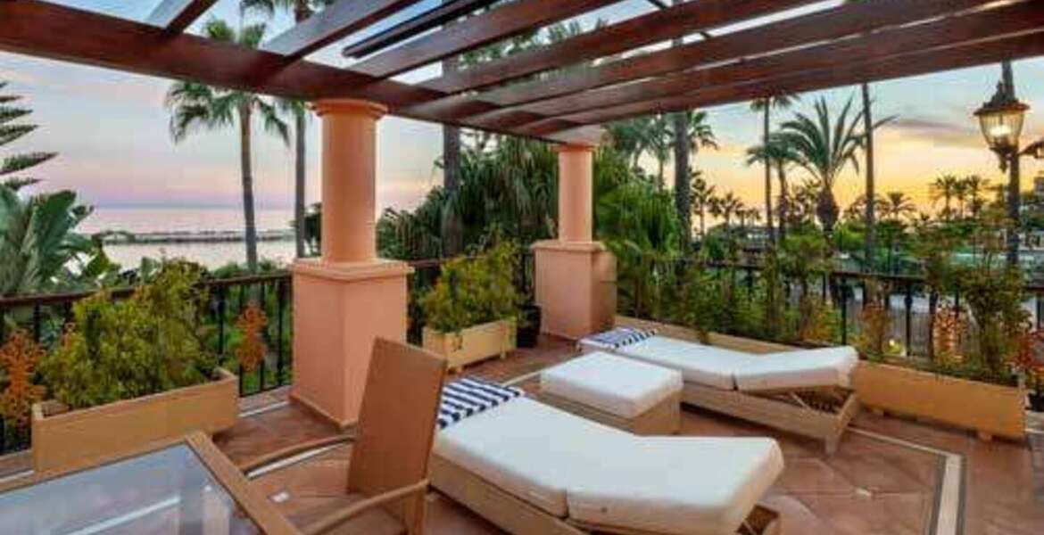 Duplex apartamento en Alquiler primera linea playa Marbella