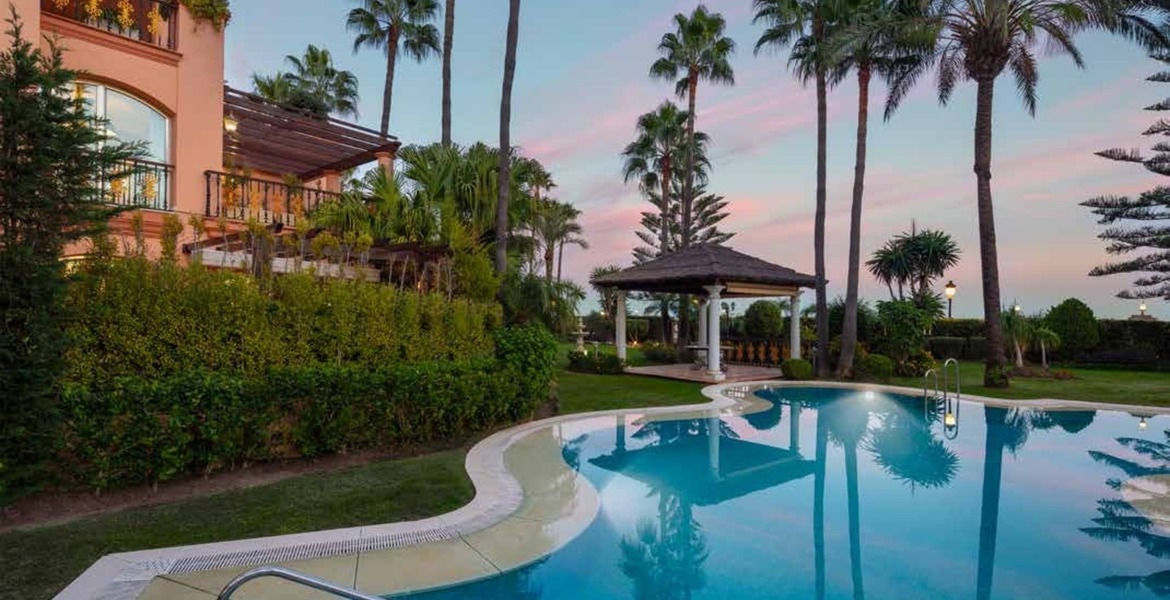 Duplex apartamento en Alquiler primera linea playa Marbella