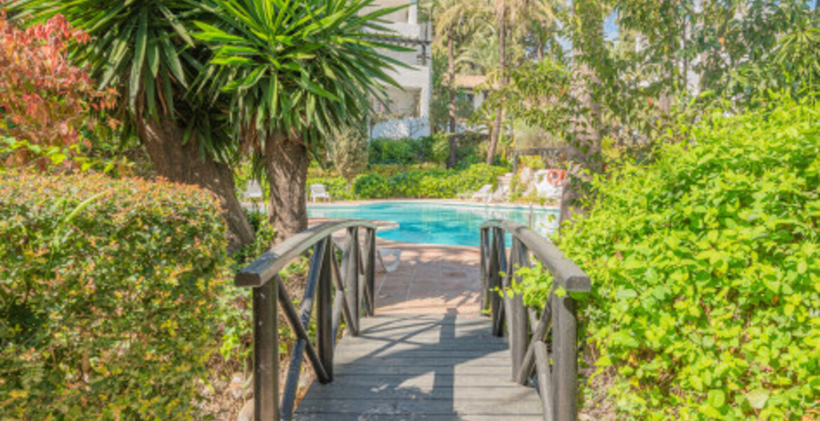 Moderno Apartamento en alquiler Puente Romano II Nobu Hotel