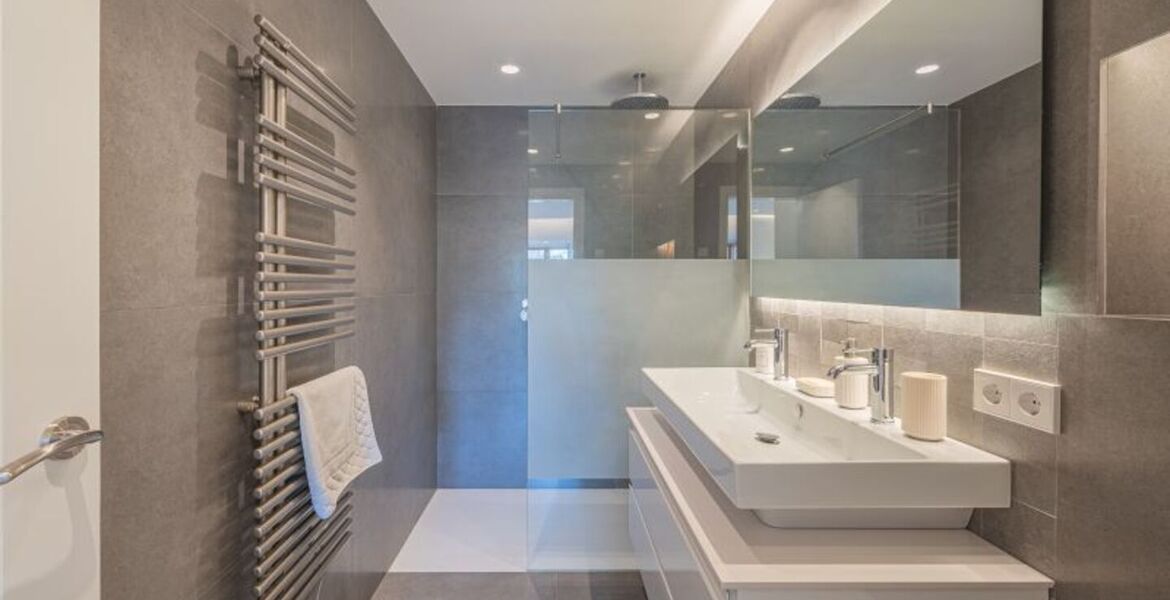 Ático dúplex en alquiler en Marina Puente Romano Hotel