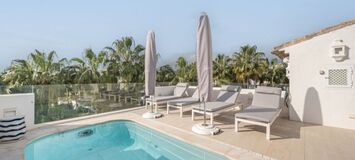 Ático dúplex en alquiler en Marina Puente Romano Hotel
