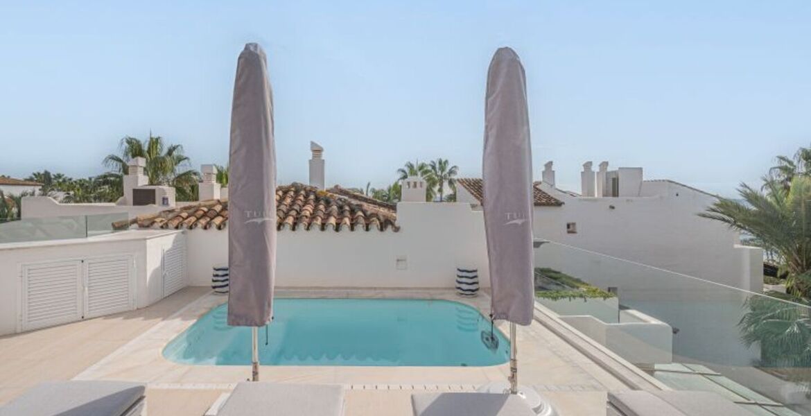 Ático dúplex en alquiler en Marina Puente Romano Hotel