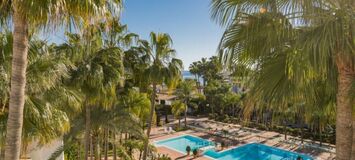 Moderno ático dúplex reformado en venta en puente romano