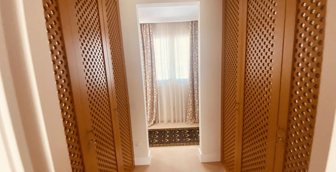 Villa de lujo en alquiler en primera línea de playa marbella