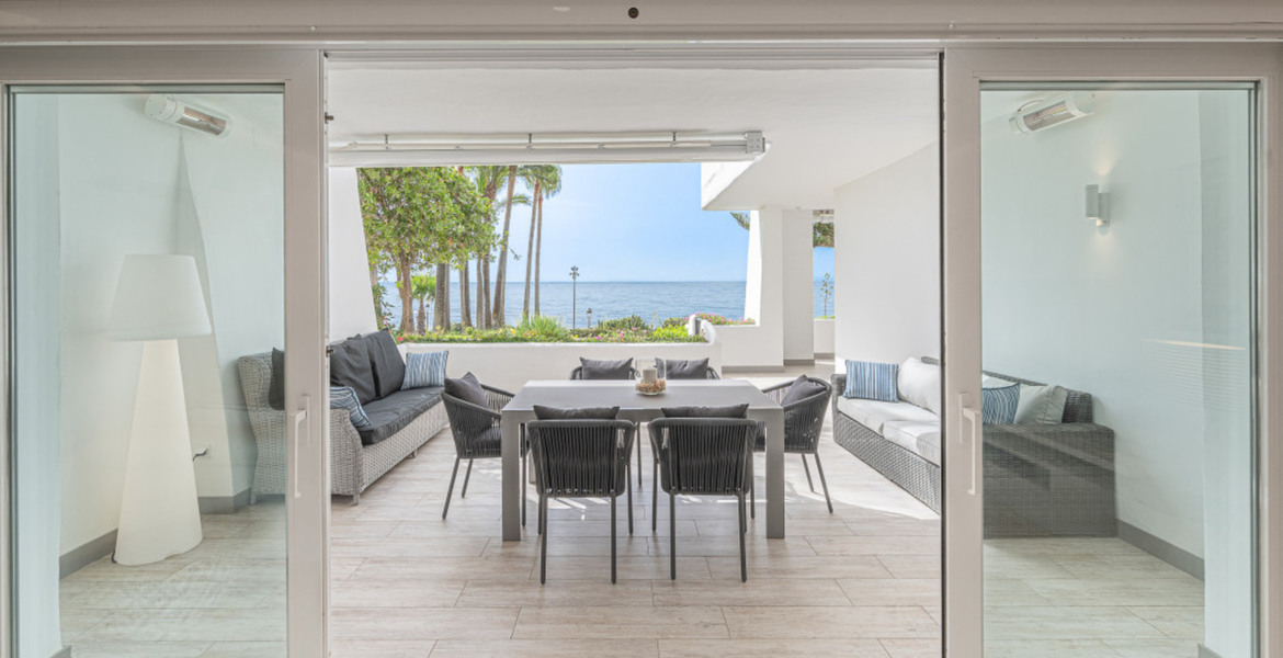 Excepcional apartamento en primera línea de playa 