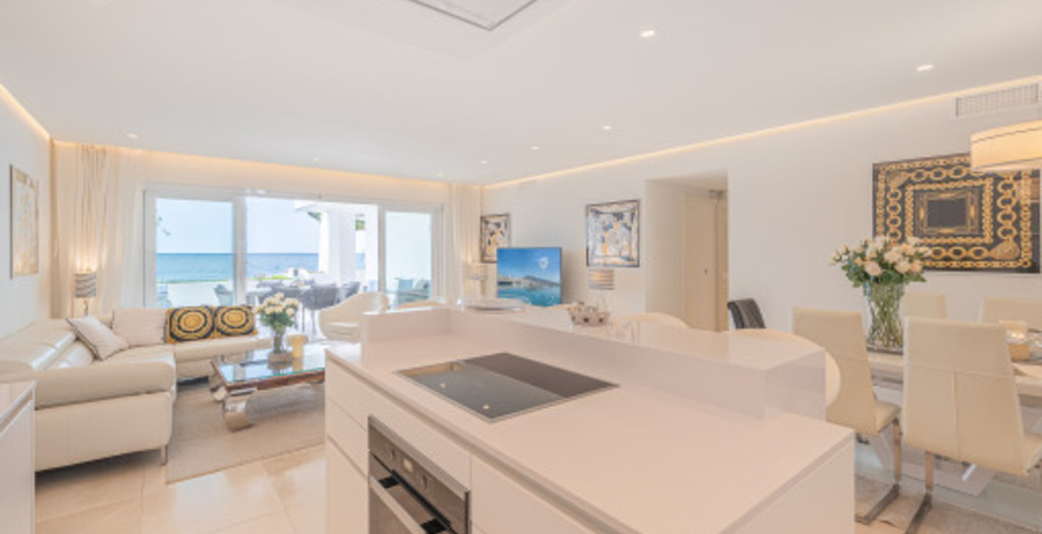 Excepcional apartamento en primera línea de playa 