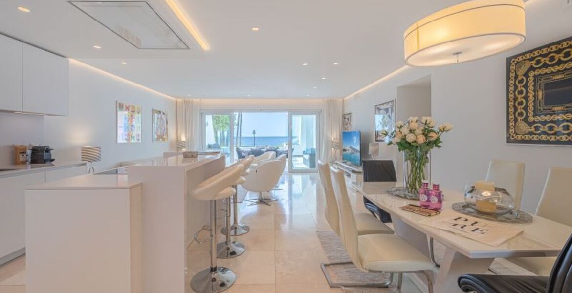 Excepcional apartamento en primera línea de playa 