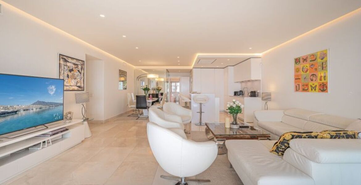 Excepcional apartamento en primera línea de playa 