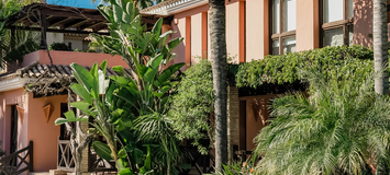 VILLA DE LUJO LADO MAR ENTRE PUENTE ROMANO Y MARBELLA CLUB