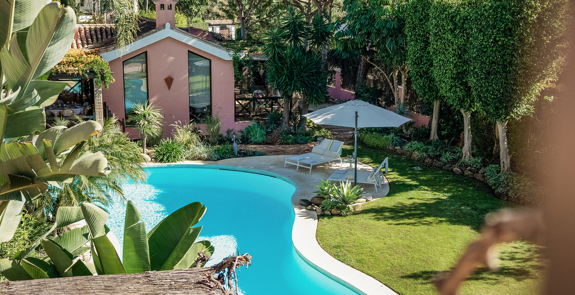 VILLA DE LUJO LADO MAR ENTRE PUENTE ROMANO Y MARBELLA CLUB