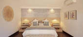 VILLA DE LUJO LADO MAR ENTRE PUENTE ROMANO Y MARBELLA CLUB