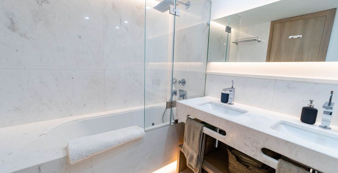 Apartamento de lujo en venta en Marina Puente Romano