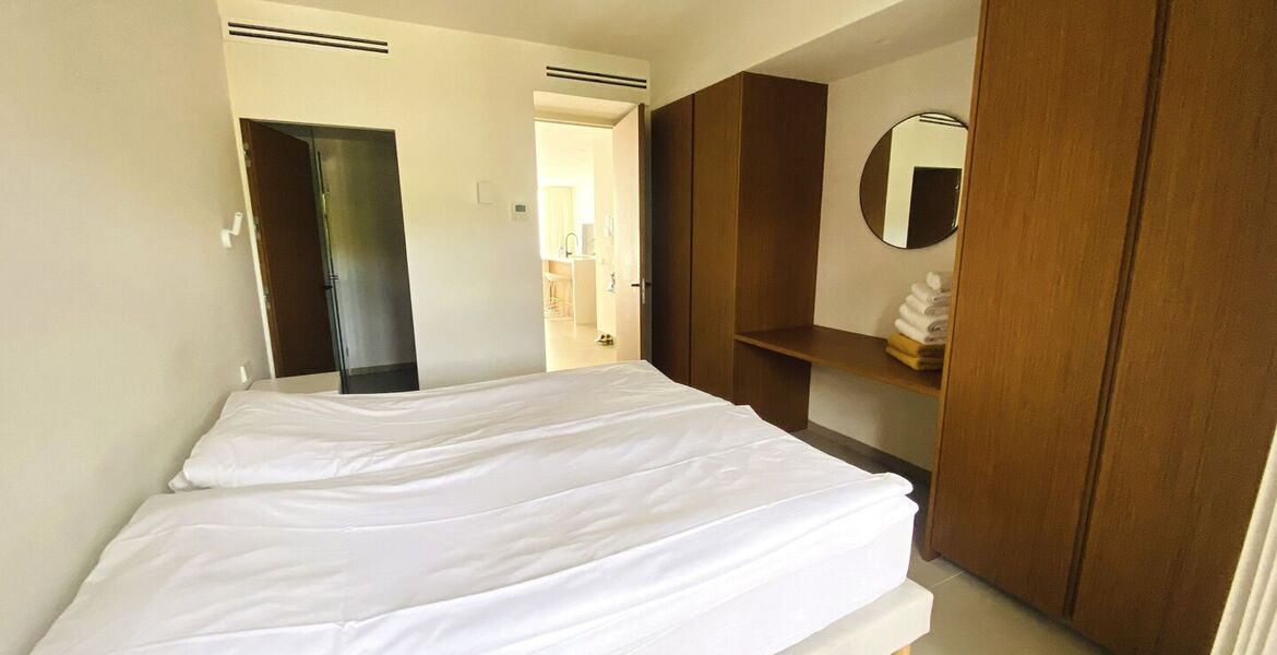 Apartamento de lujo de 3 dormitorios en Marina Puente Romano