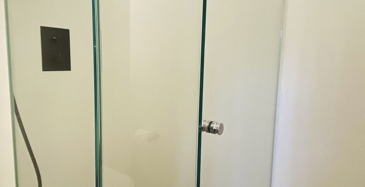 Apartamento de lujo de 3 dormitorios en Marina Puente Romano