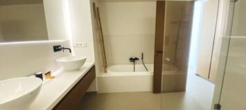 Apartamento de lujo de 3 dormitorios en Marina Puente Romano