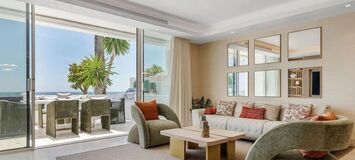 Apartamento en primera línea de playa en Puente Romano