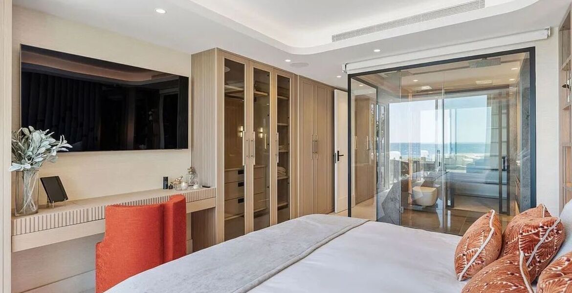 Apartamento en primera línea de playa en Puente Romano