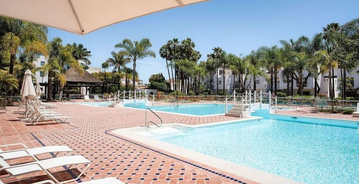 Apartamento en primera línea de playa en Puente Romano