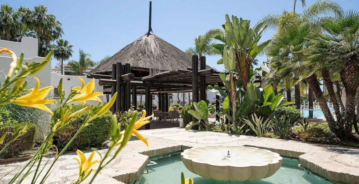 Apartamento en primera línea de playa en Puente Romano
