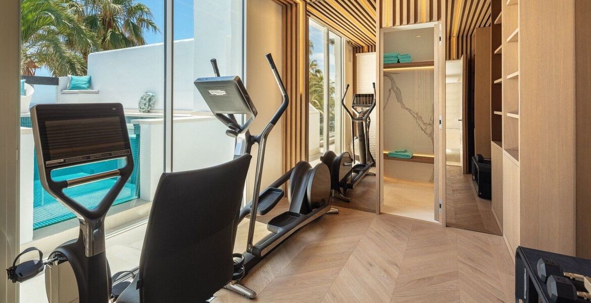 Ático Dúplex en primera línea en venta en Milla de Oro