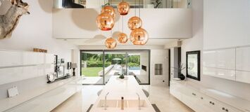 Villa en alquiler en Milla de Oro Marbella