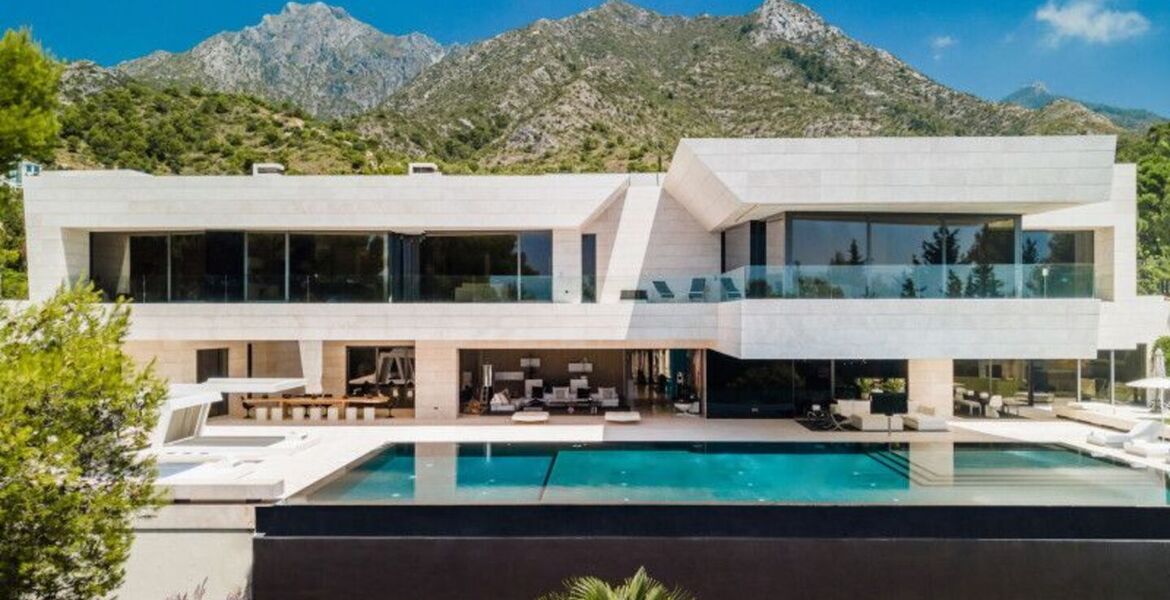 Villa en alquiler en Milla de Oro Marbella