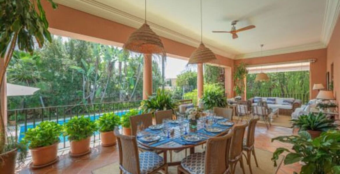 Villa en alquiler en Milla de Oro Marbella