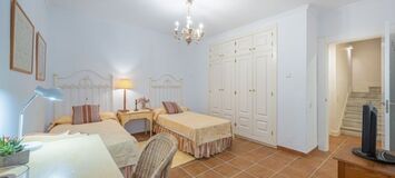 Villa en alquiler en Milla de Oro Marbella