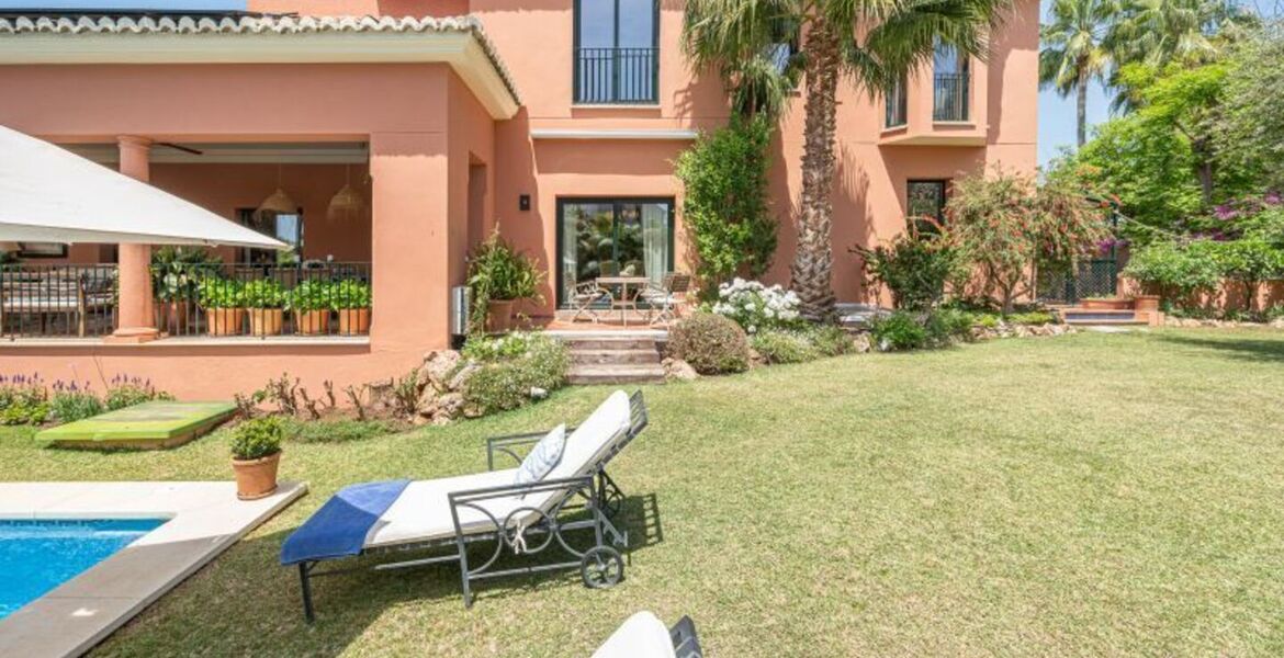 Villa en alquiler en Milla de Oro Marbella