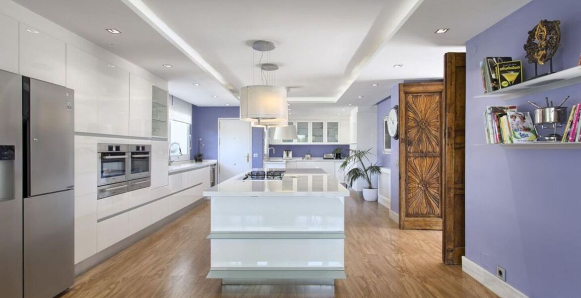 Villa en alquiler en Nagüeles, Marbella Milla de Oro 