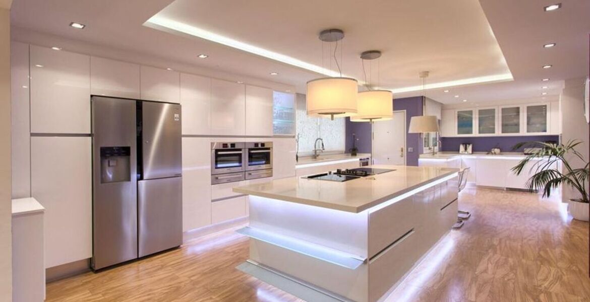 Villa en alquiler en Nagüeles, Marbella Milla de Oro 