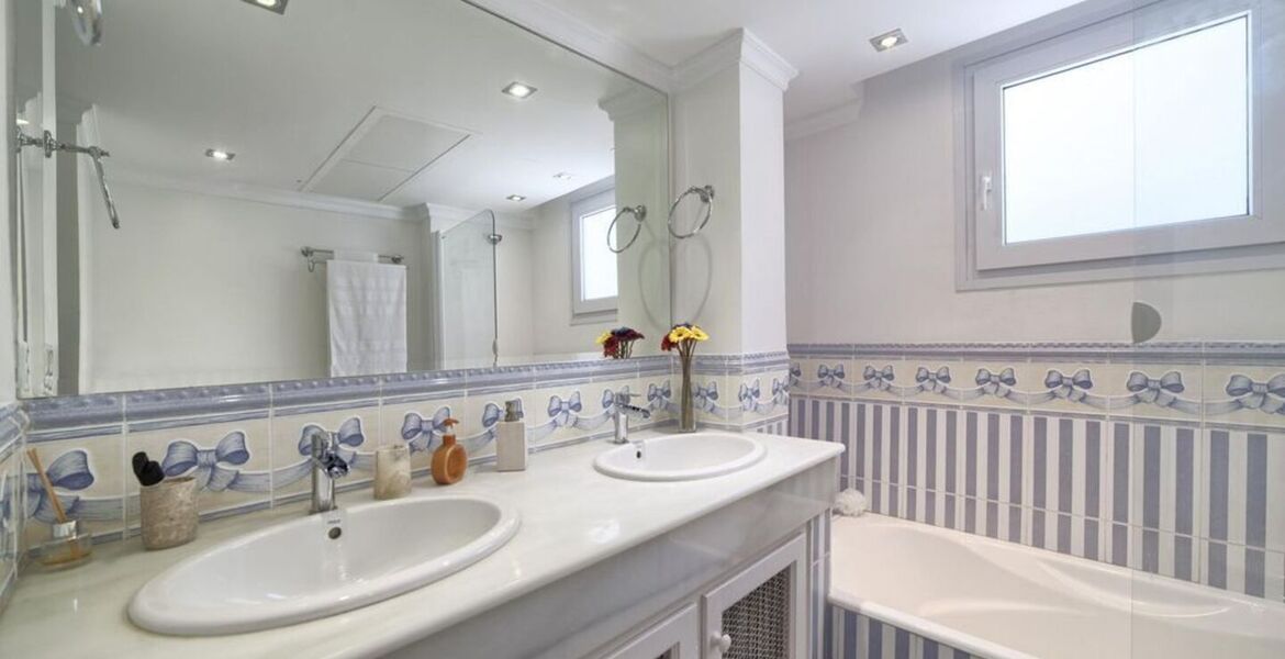 Villa en alquiler en Nagüeles, Marbella Milla de Oro 