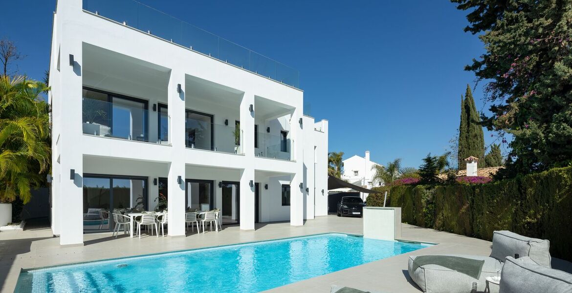 Villa en alquiler en Puerto Banús Marbella